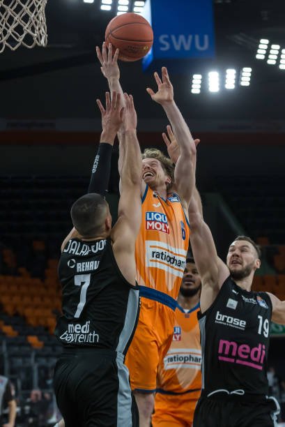 乓球的持续 乓球的持续