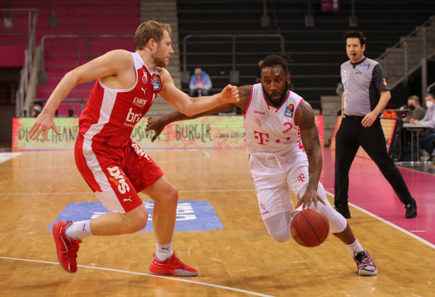 在争夺战中 在争夺战中