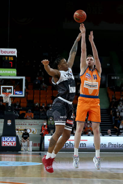 考虑到塞鸟 考虑到塞鸟