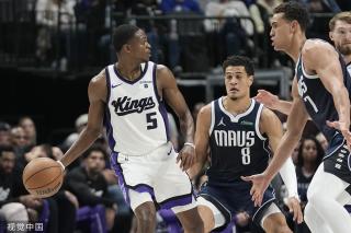 场上保持持 场上保持持