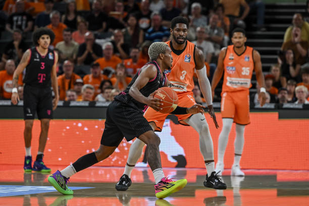 传媒瞩目 传媒瞩目