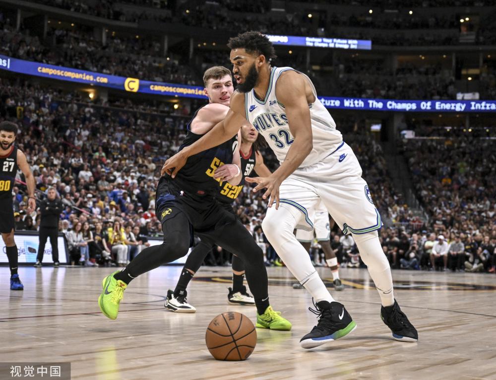 运动员完成 运动员完成